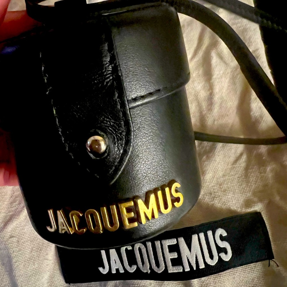 Jacquemus bucket bag